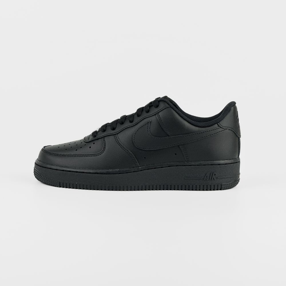 Nike Air Force 1 07 Low Triple Black