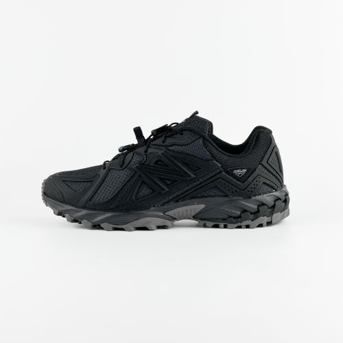 New Balance 610 Triple Black