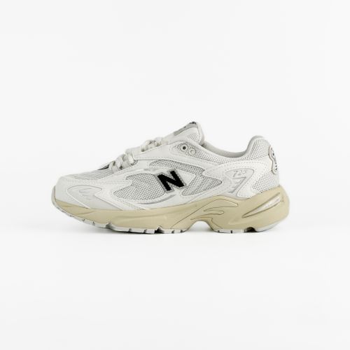 New Balance 725 Off White Black